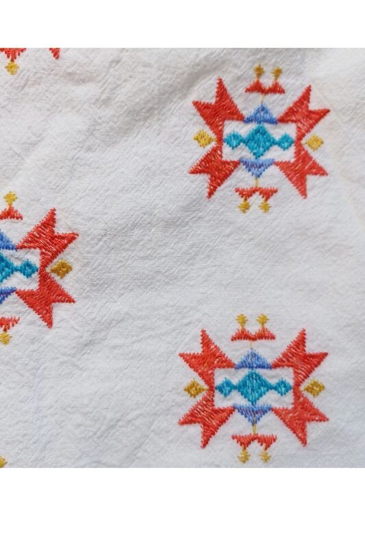 *Summer Sale L Love Aztec Embroidered Blouse - Ivory