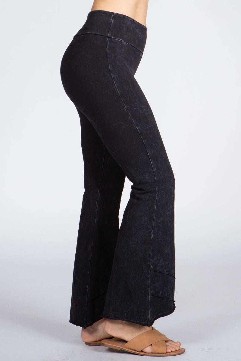 Chatoyant Mineral Wash Plus Flare Hem Ankle Pants - Black