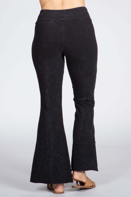 Chatoyant Mineral Wash Plus Flare Hem Ankle Pants - Black