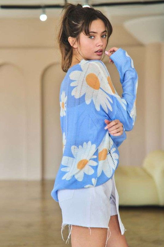 Davi & Dani Daisy Flower Sweater - Blue