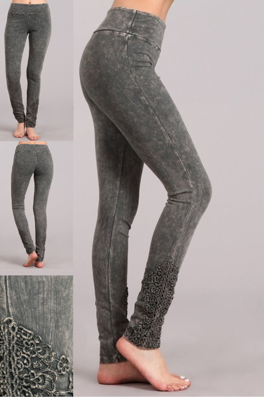 Chatoyant Embroidered Patch Mineral Wash Leggings