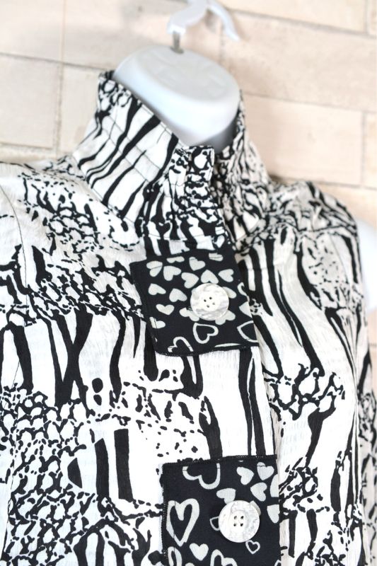 Adore Heart Patch Sleeveless Tunic Blouse - Black White