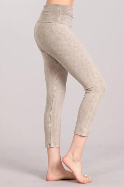 Chatoyant Foldover High Waist Capri Leggings - Many Colors