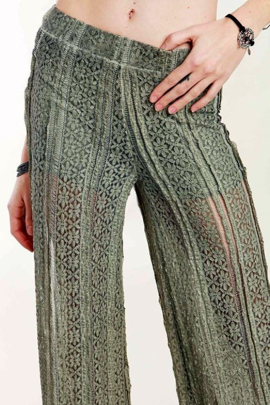 POL Flower Lace Palazzo Pants Shorts Lined - Olive