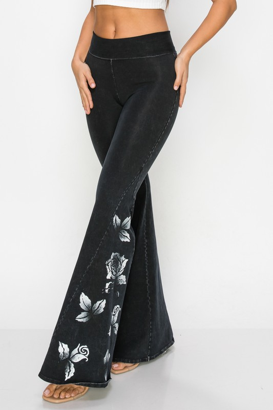 T-Party/Dexterous Mineral Wash Roses Yoga Pants - Black