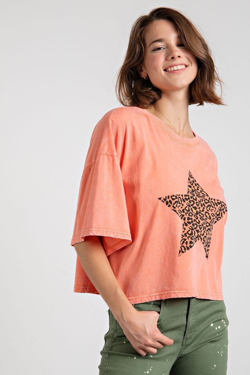 Easel Mineral Wash Crop Star Top - Coral