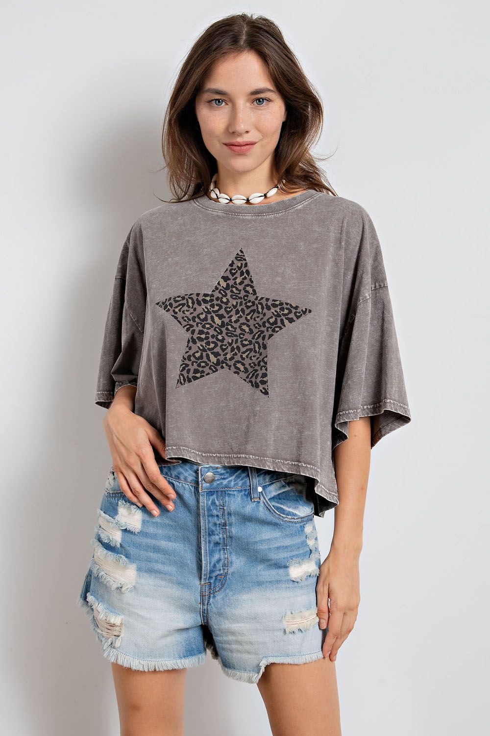 Easel Mineral Wash Crop Star Top - Lt Ash