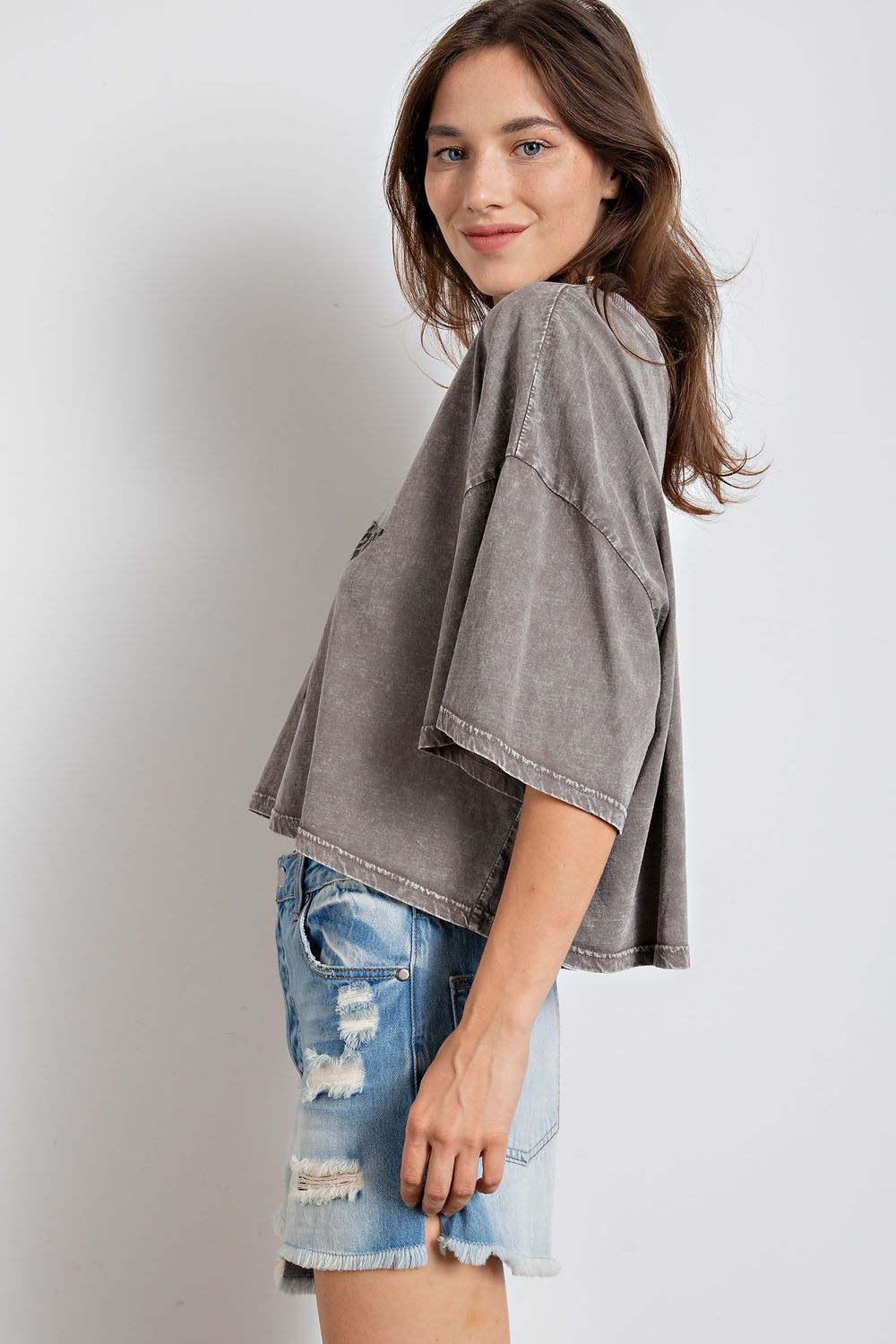 Easel Mineral Wash Crop Star Top - Lt Ash