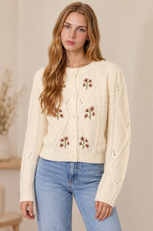 Blu Pepper Floral Embroidered Cable Knit Cropped Cardigan – Cream