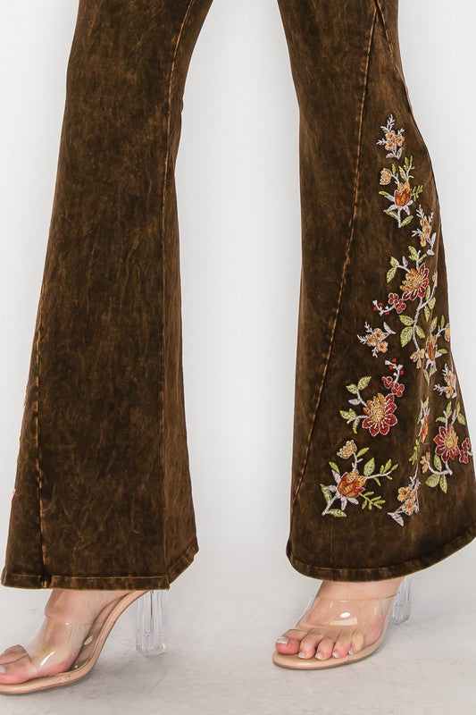 T-Party Floral Embroidered Yoga Pants - Brown