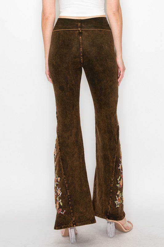 T-Party Floral Embroidered Yoga Pants - Brown