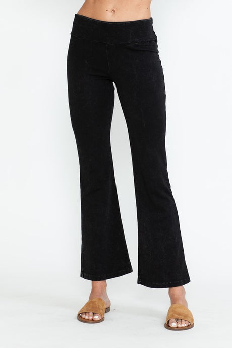Chatoyant Crop Back Pocket French Terry Pants