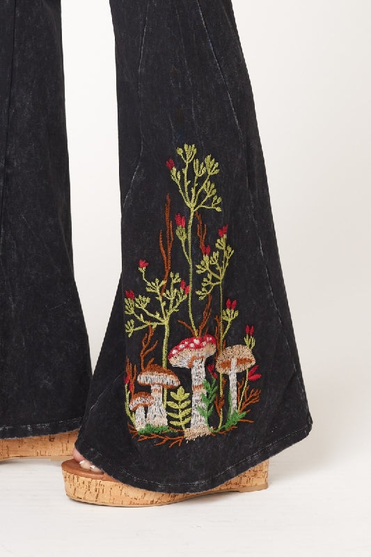 Dexterous / T-Party Mushroom Embroidered Yoga Pants - Black