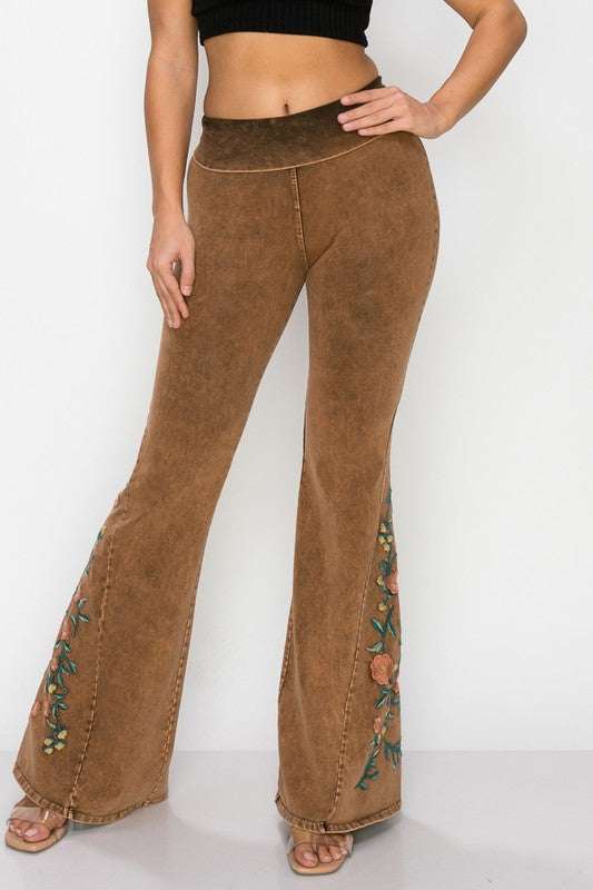 T-Party Flowers Embroidered Flare Yoga Pants - Camel