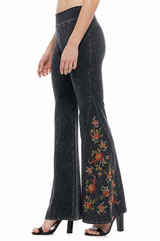T-Party Floral Embroidered Yoga Pants - Light Wash Black