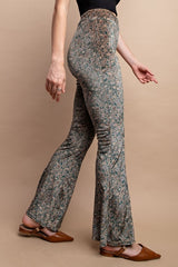 Gigio Ditsy Floral Velvet Pants - Green