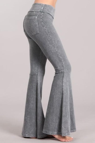 Chatoyant Foldover Waist Bootcut Yoga Pants – Debra's Passion Boutique