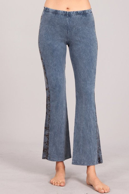 Chatoyant Crop Snake Stripe Flare Pants - Blue Grey