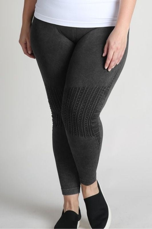 Nikibiki Plus Size Knee Shirring Leggings - Black – Debra's Passion Boutique