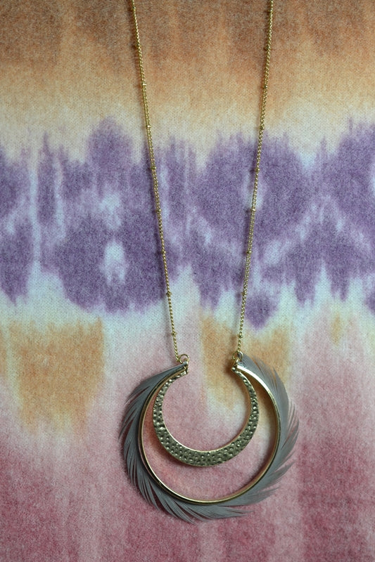 Feather Crescent Circle Necklace - Gray