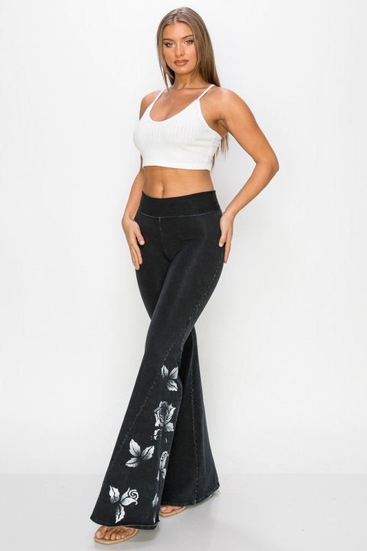 T-Party Mineral Wash Roses Yoga Pants - Black