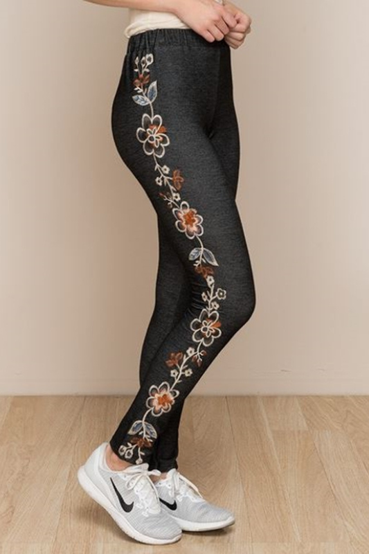 Monoreno Floral Embroidered Stretch Leggings - Black