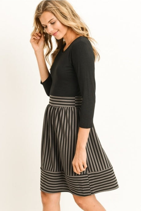 Gilli Black Gray Stripes Dress