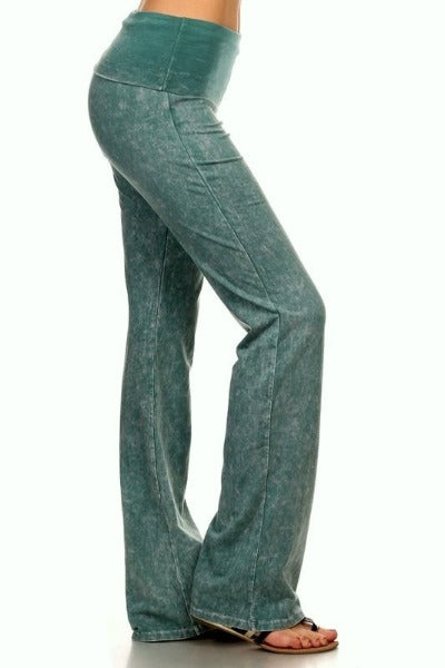Zenana Women's Plus Size Stretch Cotton Fold Over Waist Flare Leg Yoga Pants,  Teal, X-Large : : Clothing, Shoes & Accessories