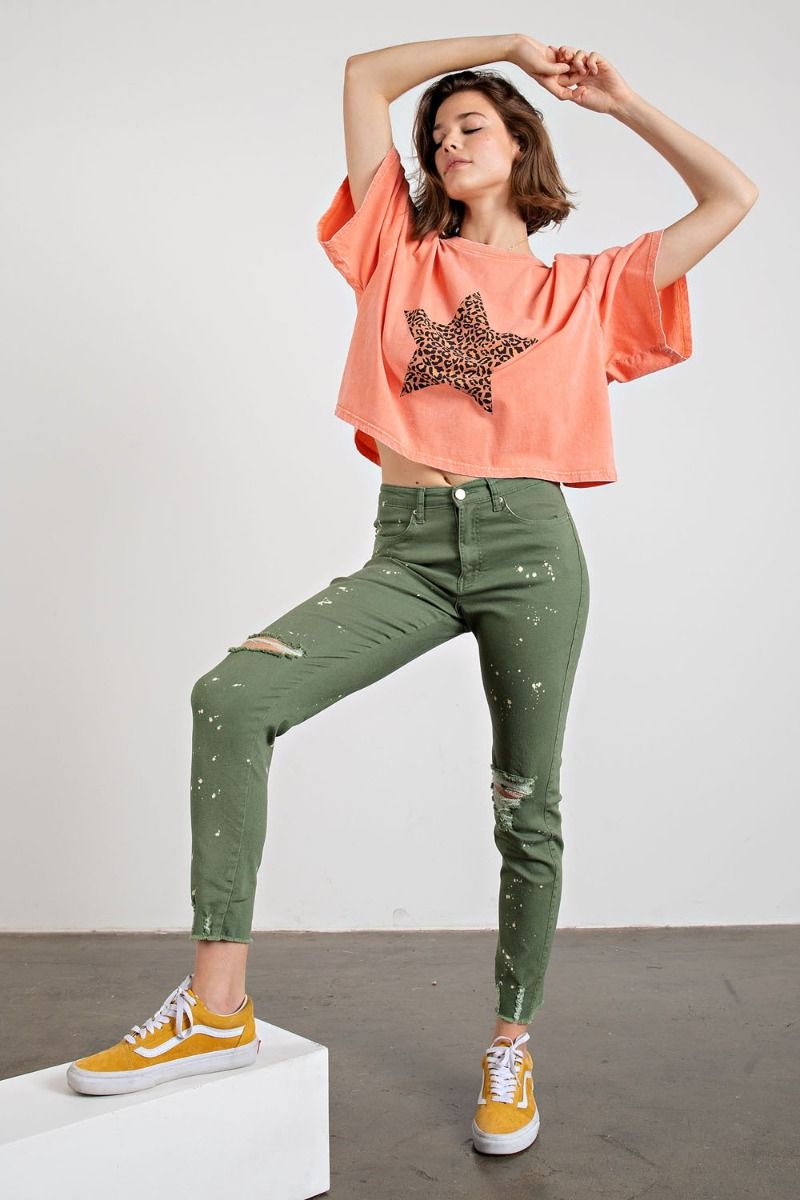 Easel Mineral Wash Crop Star Top - Coral