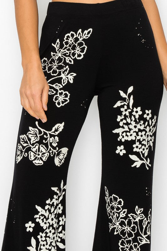 T-Party Soft Flare Pants Floral Stamped - Black